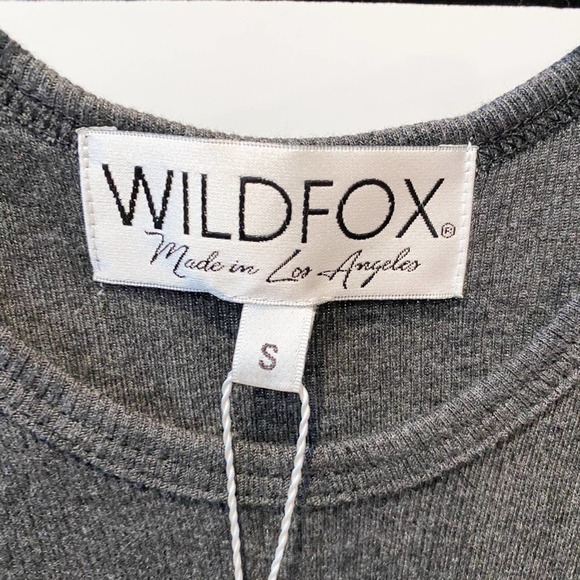 DREAM SCENE x WILDFOX Women's Back/Gold Foil Snowflake Fleece Pullover sz M NWT - Picture 8 of 9